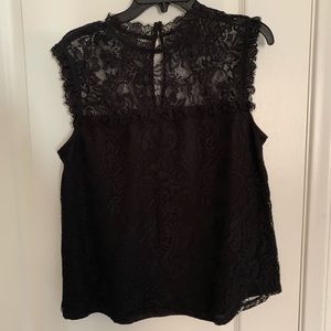 Forever21 black lace top size medium